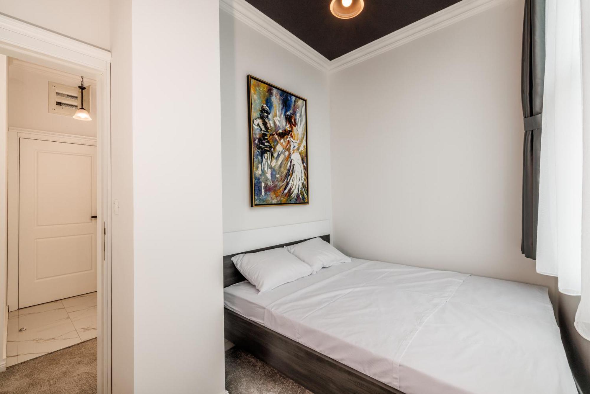 White Unique Apart Nikšić Exteriér fotografie